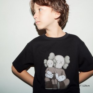 Tricko Grafika Uniqlo KAWS UT (Kratke-Sleeve) Detske Čierne Slovensko | V132040