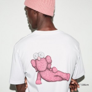 Tricko Grafika Uniqlo KAWS UT (Kratke-Sleeve) Panske Biele Slovensko | L400587